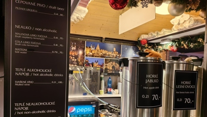 FOTO: Stánky na Staroměstském náměstí.