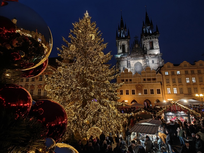 FOTO: Vánoční trhy na Staroměstském náměstí. – stránka 11