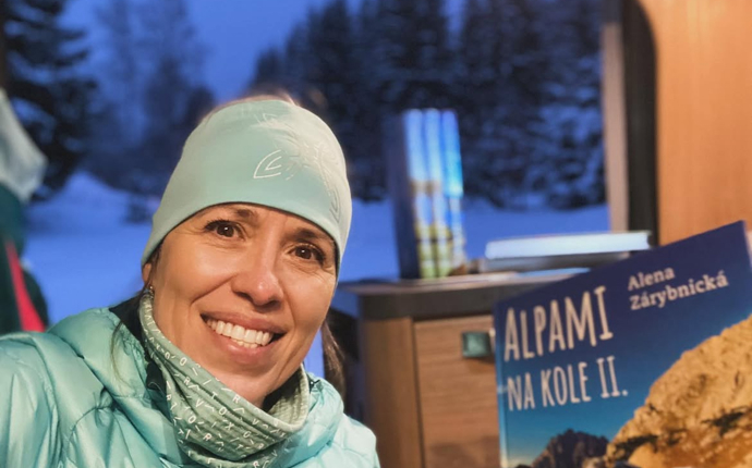 FOTO: Alena Zárybnická často jezdí do hor. – stránka 2