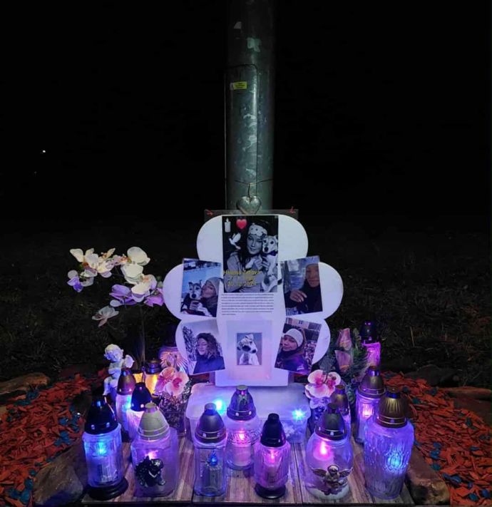 FOTO: Památník Heleny Zeťové. – stránka 1