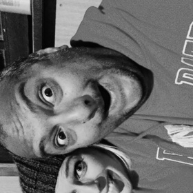 Zorka Hejdová oplakává Patrika Hezuckého. 