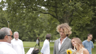 FOTO: Patrik Hezucký oddával sestru své manželky.