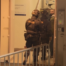 Karlos Vémola na předoperační kontrole ve VFN.