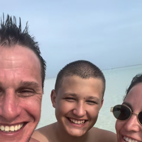 Agáta Hanychová s Kryšpínem a Miroslavem.