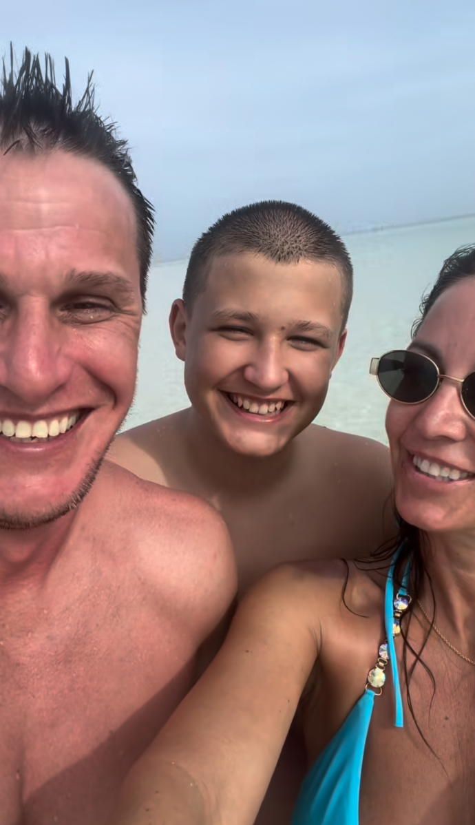 FOTO: Agáta Hanychová s Kryšpínem a Miroslavem. – stránka 8