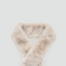 Šála s efektem kožešiny, Mango, 899 Kč