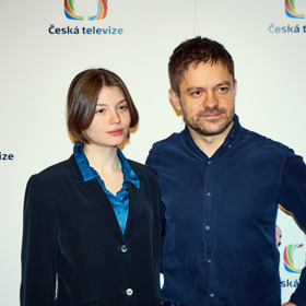 Sophia Šporclová a Jiří Mádl jsou jedny z hlavních postav filmu Lajf.