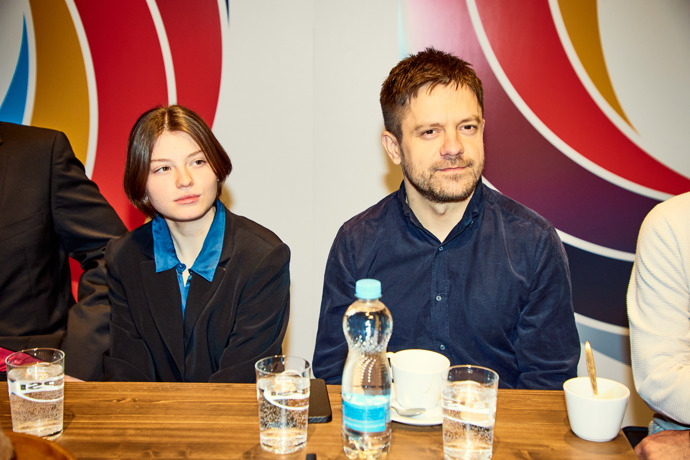 FOTO: Sophia Šporclová a Jiří Mádl na představení jarního schématu ČT.