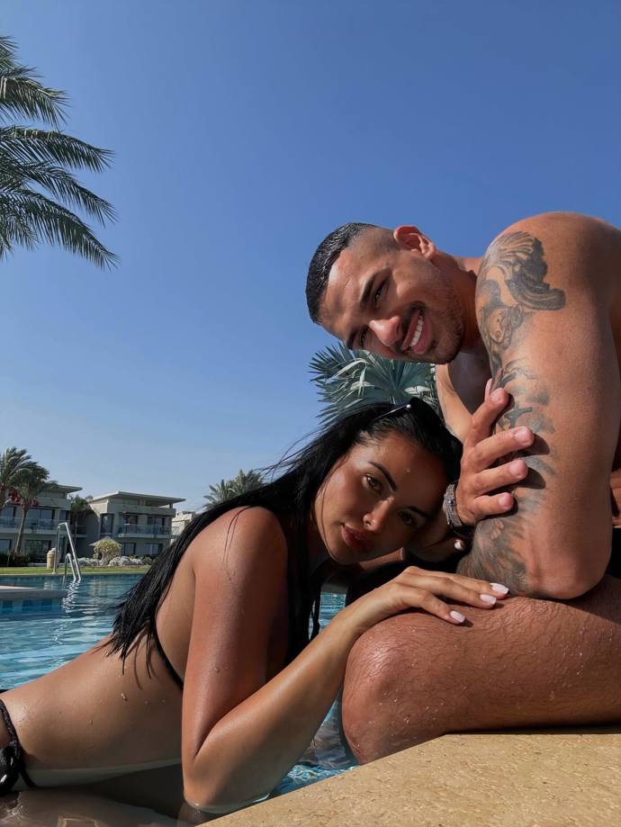 FOTO: Kerol Nguyen porodila holčičku. – stránka 5