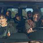 Jejich cesta za dobrovolnou smrtí se tak trochu zkomplikuje. 