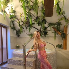 Lela Ceterová ukázala postavu. 