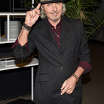 Na své klobouky nedá zpěvák dopustit. Tento letos vynesl na předávání cen Český slavík.