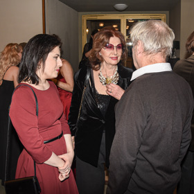 Na večírku se zapovídali se Saskií Burešovou. 