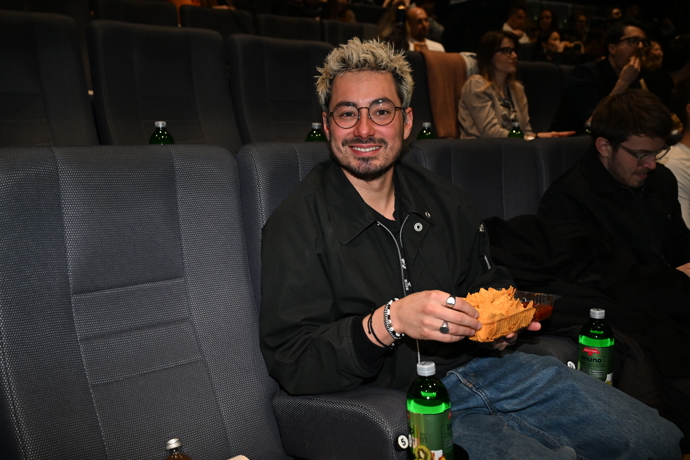 FOTO: Mirai Navrátil překvapivě na promítání Zrádců. – stránka 5