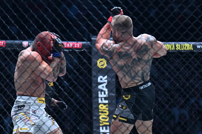 FOTO: Kincl vévodil celému zápasu. – stránka 7