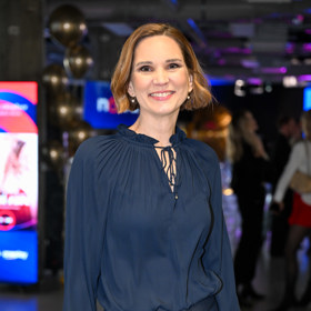 Meteoroložka Dagmar Honsová na vánočním večírku televize Nova. 