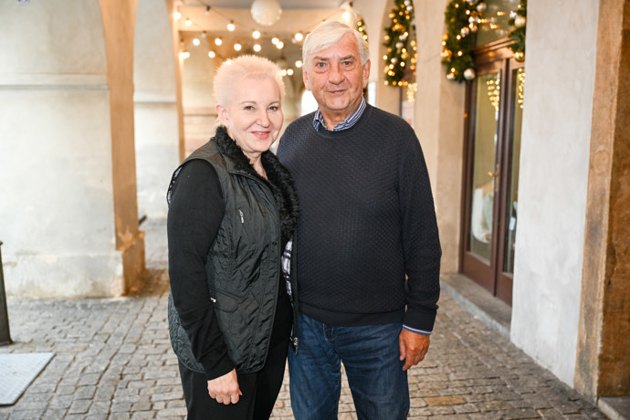 FOTO: Eva Urbanová a Miroslav Donutil ve společnosti. – stránka 2