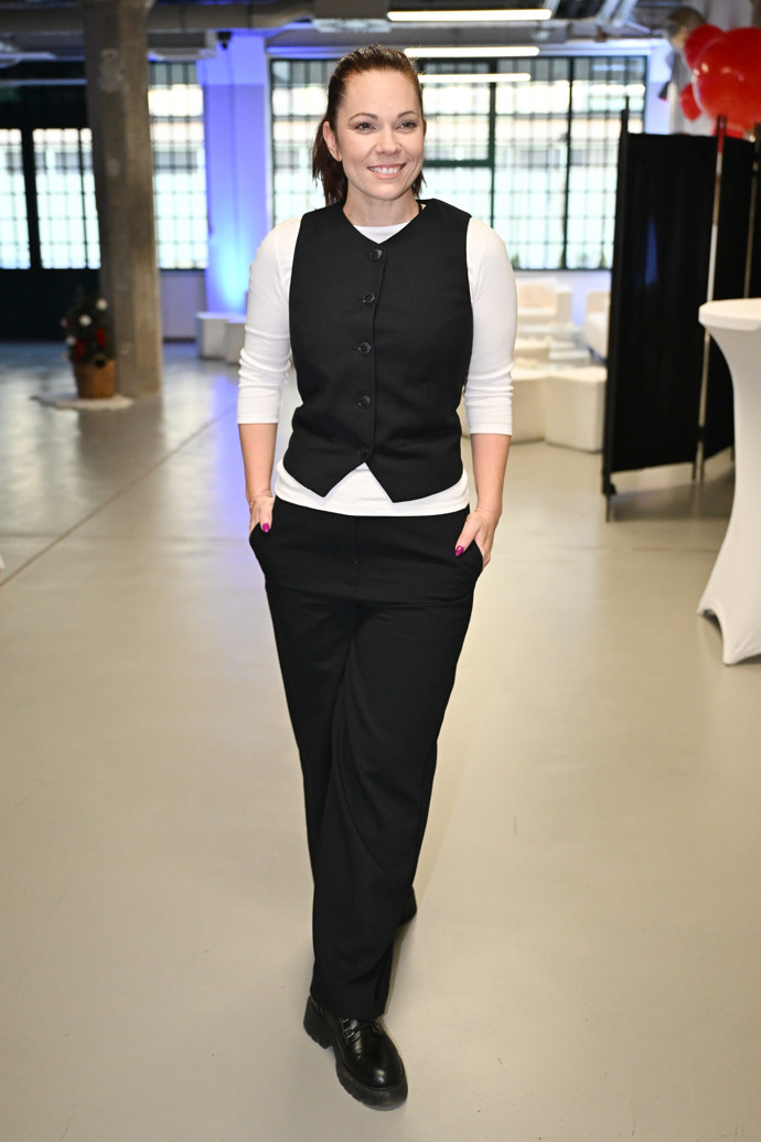 FOTO: Vysmátá Michaela Nosková. – stránka 1