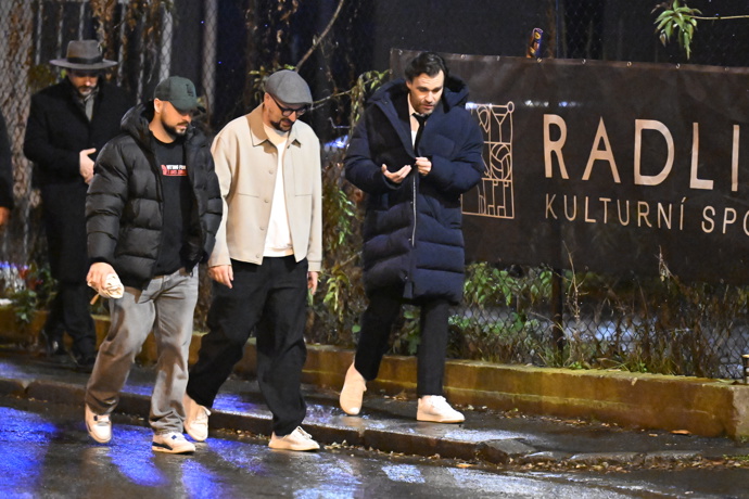 FOTO: Markus po promítání vyrazil na afterparty s Leošem Marešem. – stránka 81