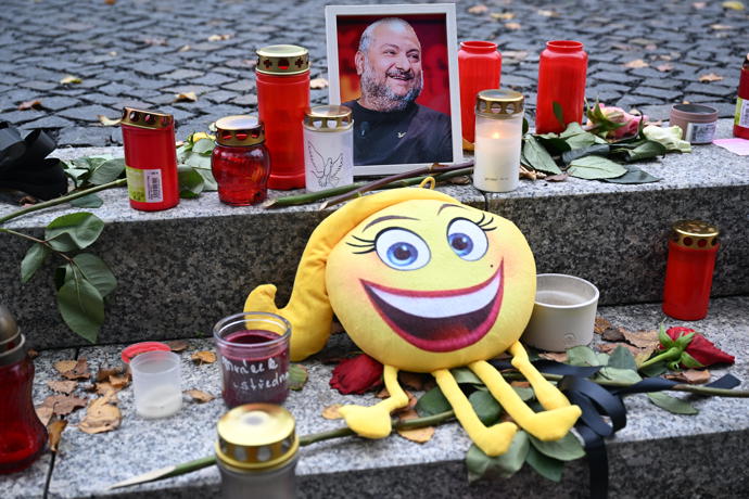 FOTO: Pieta u rádia Evropa 2. – stránka 256