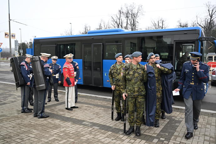 FOTO: Poslední rozloučení s Theodorem Pištěkem. – stránka 32