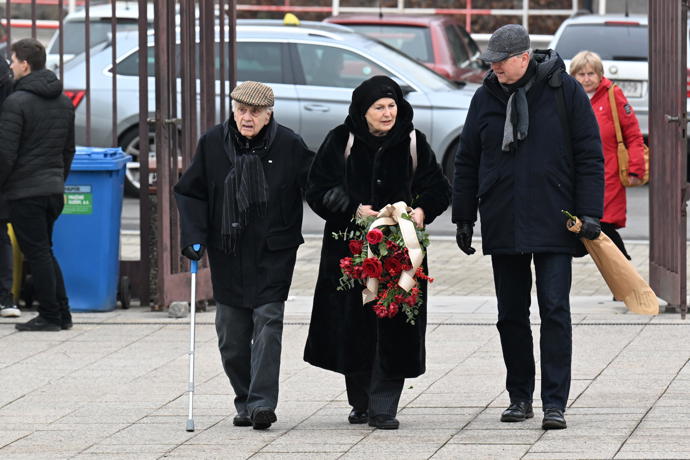 FOTO: Herečka Eliška Balzerová. – stránka 28