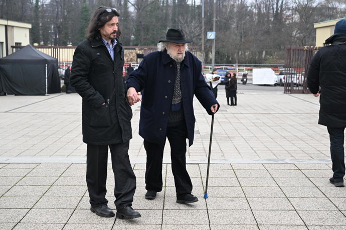 FOTO: Poslední rozloučení s Theodorem Pištěkem. – stránka 24