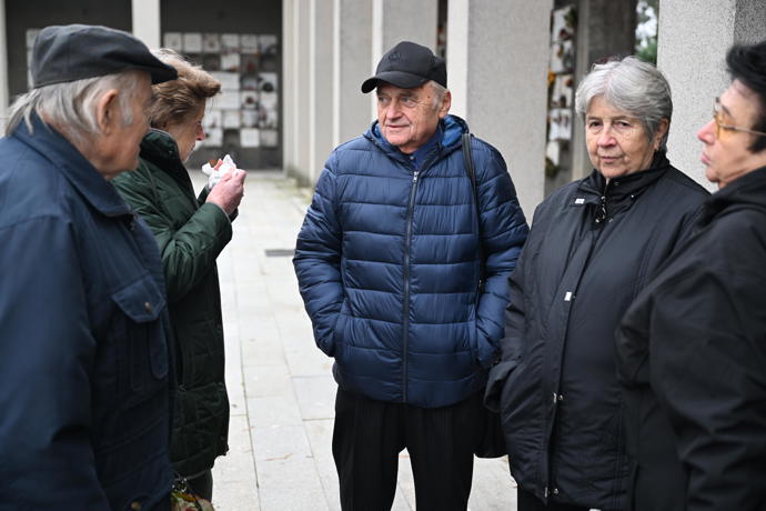 FOTO: Poslední rozloučení s Theodorem Pištěkem. – stránka 23