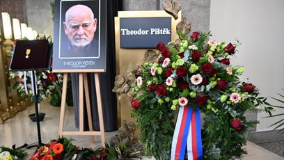 FOTO: Poslední rozloučení s Theodorem Pištěkem.
