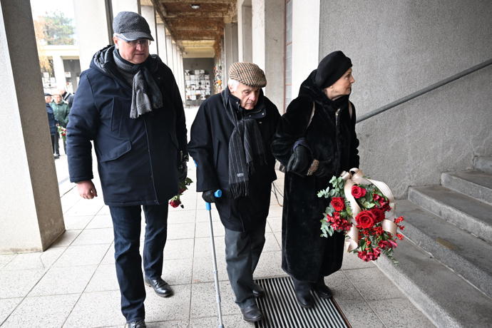 FOTO: Poslední rozloučení s Theodorem Pištěkem. – stránka 14