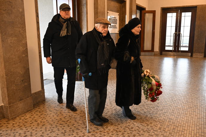 FOTO: Poslední rozloučení s Theodorem Pištěkem. – stránka 13