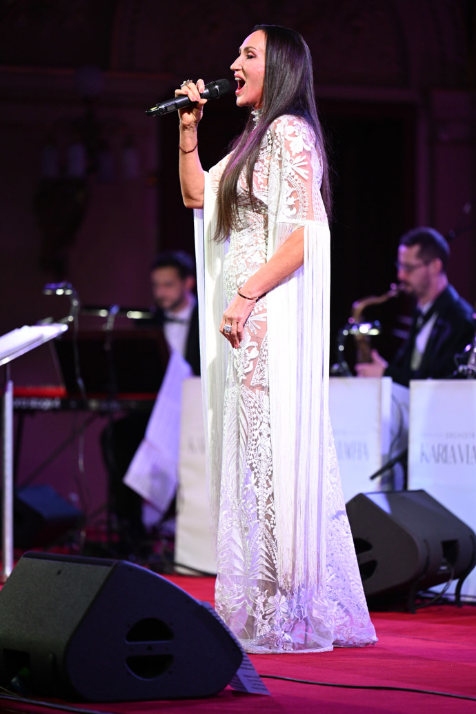 FOTO: Sisa Sklovska během vystoupení.