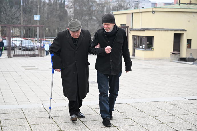 FOTO: Poslední rozloučení s Theodorem Pištěkem. – stránka 3
