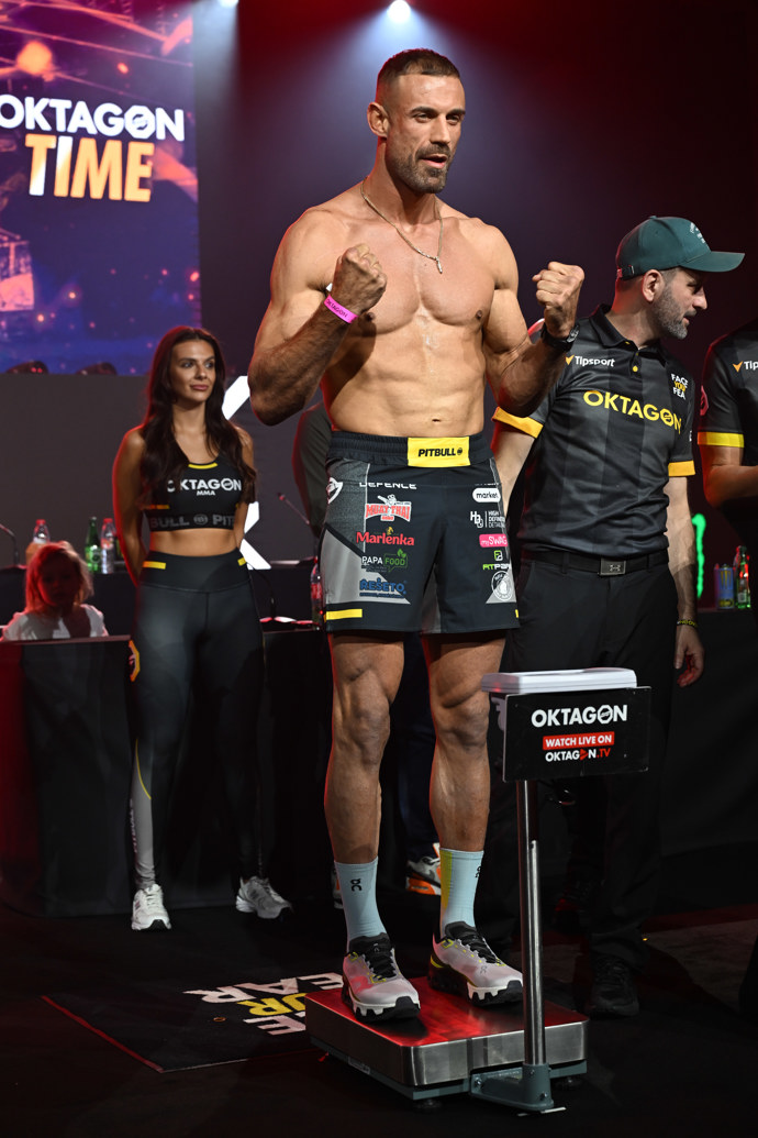 FOTO: Ondřej Raška splnil váhu. – stránka 44