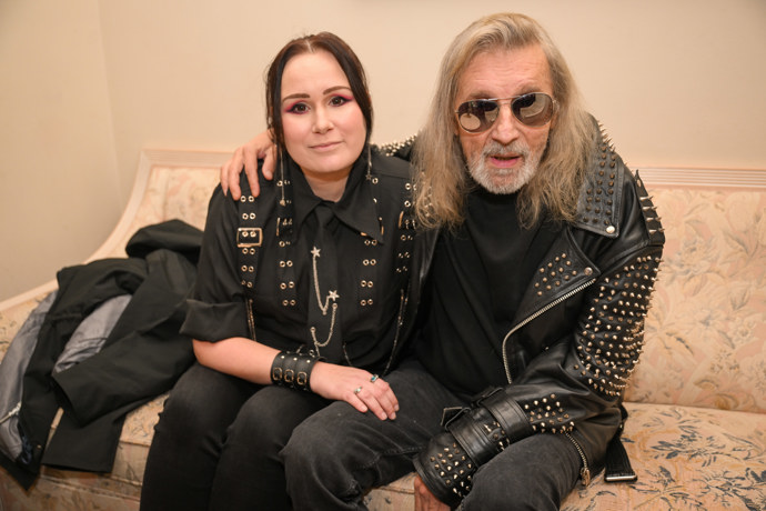 FOTO: Aleš Brichta vypadá dobře. – stránka 8