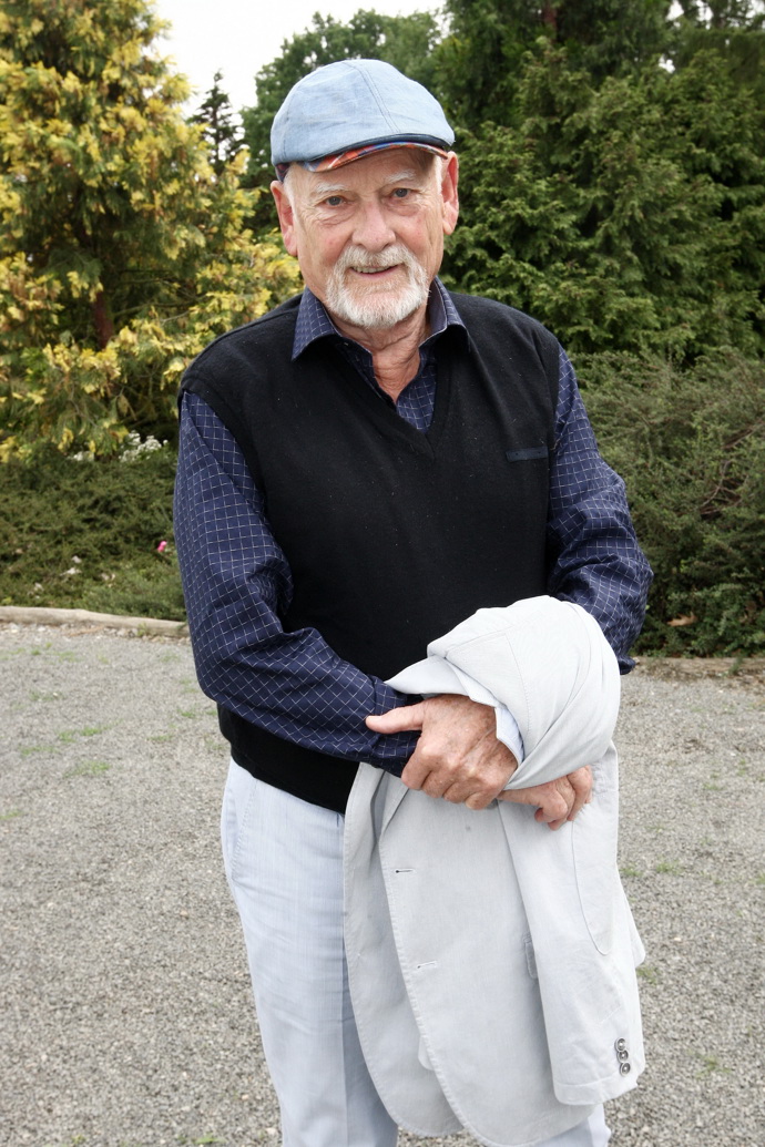 FOTO: Zemřel výtvarník Theodor Pištěk. – stránka 47