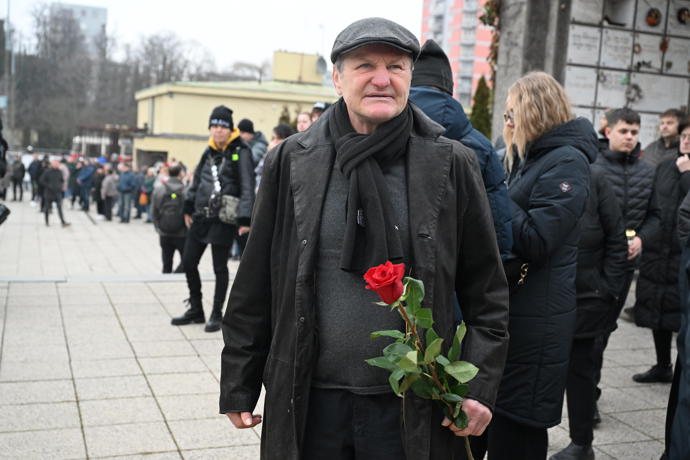 FOTO: Lidé se přišli rozloučit s Patrikem Hezuckým. – stránka 190
