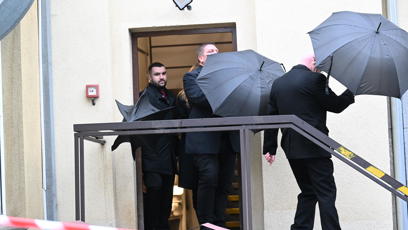 FOTO: Nikola Hezucká měla kolem sebe ochranku.