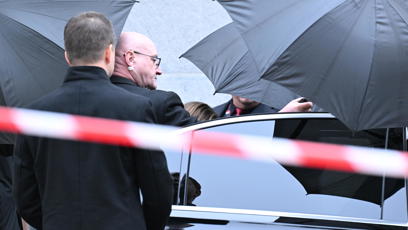 FOTO: Nikola Hezucký hned po pohřbu odjela.