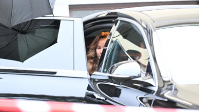 FOTO: Nikola Hezucký hned po pohřbu odjela.