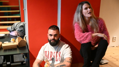 FOTO: Lucie Široká s Freescootem na závěrečné tiskové konferenci Clashe 14.