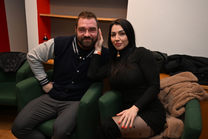 FOTO: Karlos Benda se svou partnerkou. – stránka 19