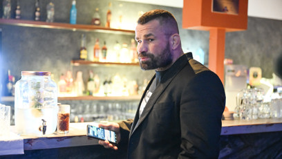 FOTO: Karlose očividně něco trápilo.