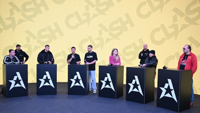 FOTO: Závěrečná tisková konference Clashe 14.