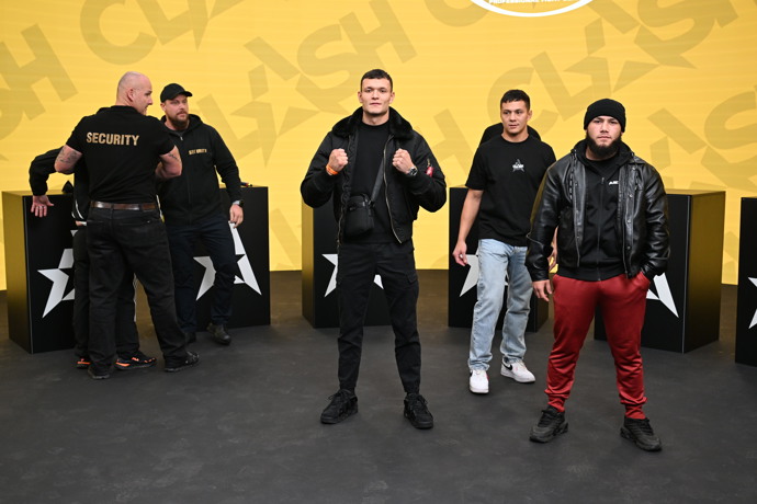 FOTO: Patrik Záděra vs Tyson Škop. – stránka 142