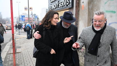 FOTO: Michel Fleischmann odcházel s Milošem Pokorným a Adélou Gondíkovou.