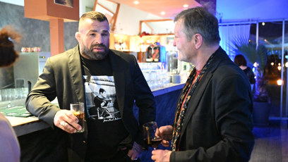 FOTO: Karlos Vémola dorazil na křest dokumentu o Jiřím Krampolovi.