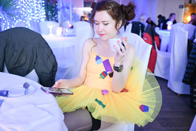 FOTO: Eva Toulová na křtu dokumentu Život je sranda. – stránka 2