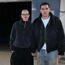 NobodyListen dorazil po boku své partnerky Annet X.