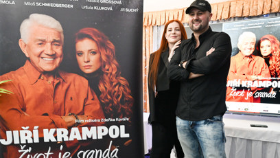 FOTO: Kateřina Bláhová s režisérem snímku Zdeňkem Kovářem.